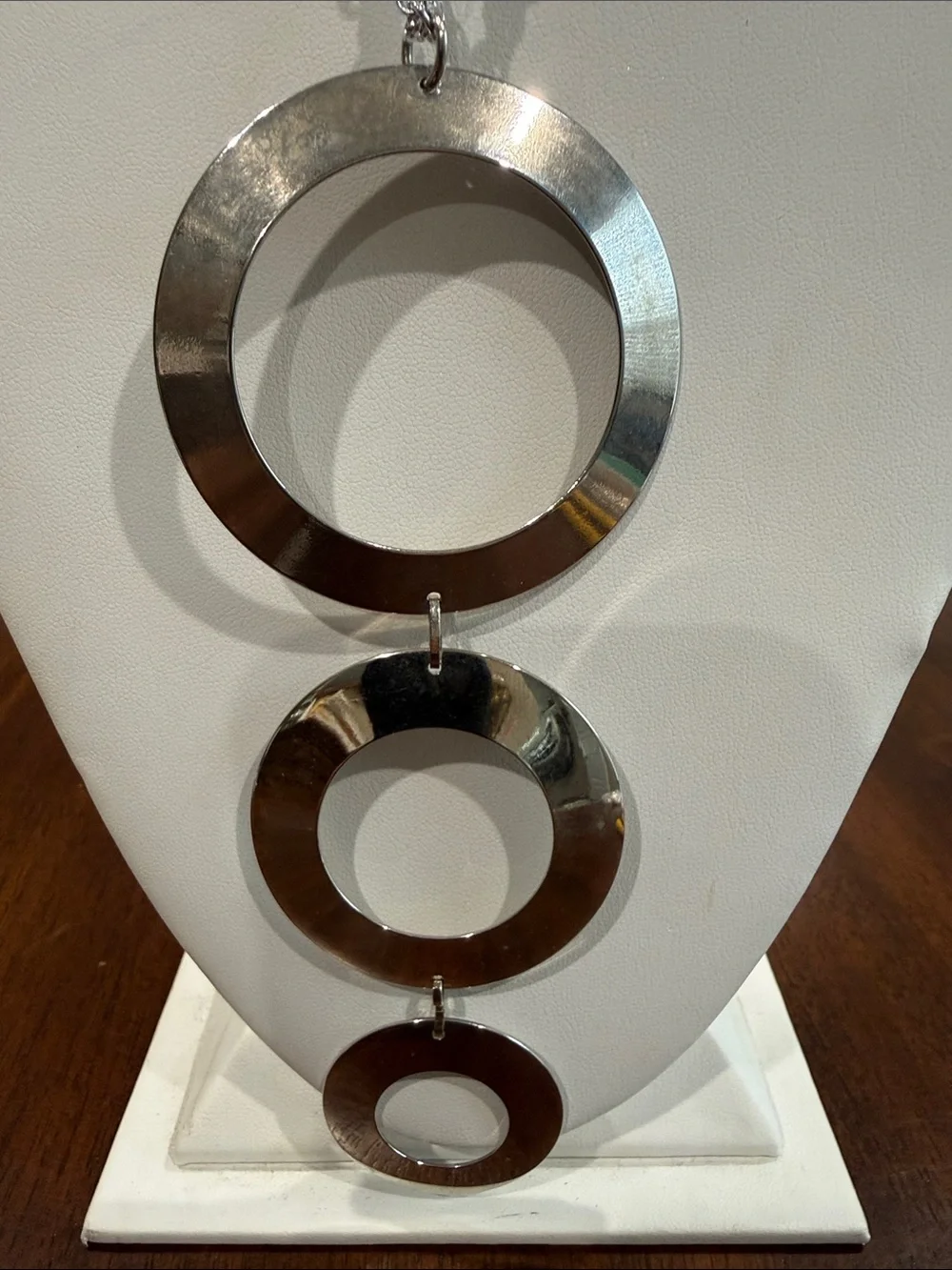 Sarah Coventry Silver Tone Triple Circle Pendant Necklace with Clip on Earrings